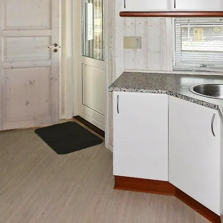 Dom wakacyjny Three-bedroom Holiday In 6