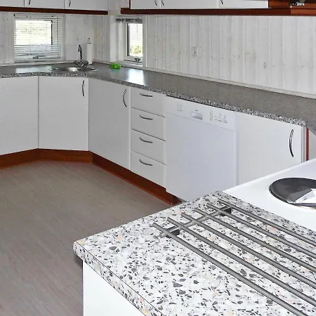 Three-bedroom Holiday In 6 Dom wakacyjny Nordborg